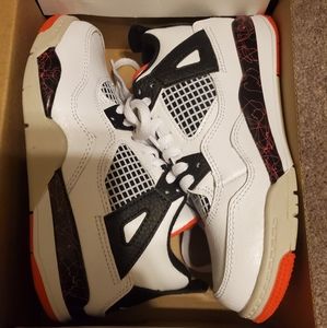 Jordan 4s